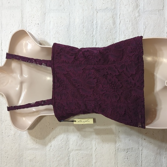 Merlot Floral Lace Zip Up Tank Top - Picture 5 of 10